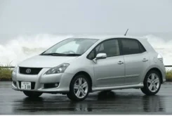 Toyota Blade ����