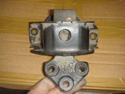 Подушка коробки передач. Peugeot 301