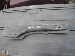 Крепление балки подвески. Toyota Corolla Fielder, NZE144 Двигатель 1NZFE