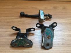 Крепление боковой двери. Lexus RX330, MCU38 Lexus RX300, MCU35 Lexus RX400h, MHU38 Lexus RX330 / 350, GSU30, GSU35, MCU33, MCU38 Toyota Harrier, GSU35...