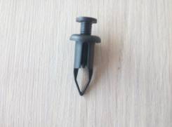Клипса. Toyota: Sprinter, Wish, Regius Ace, Town Ace, Sera, Crown Majesta, Land Cruiser, Alphard, Corolla Runx, Estima Lucida, Sequoia, Camry, Caldina...