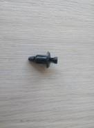 Клипса. Nissan: Terrano, Tino, Skyline, King Cab, Infiniti Q45, Sunny, Bluebird, Laurel, Presage, Silvia, Datsun Truck, Bassara, Cefiro, President Mit...