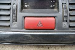 Кнопка включения аварийной сигнализации. Mitsubishi Lancer Cedia, CT9W, CS2A, CS5A, CS6A, CT9A, CS2W, CS2V, CS5W Mitsubishi Bravo, U42V Mitsubishi Lan...