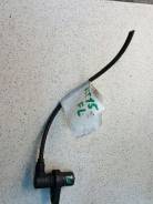Датчик abs. Toyota Opa, ZCT10, ZCT15, ACT10 Двигатели: 1ZZFE, 1AZFSE