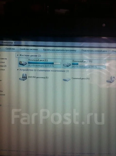 Asus K45A. 14.4", 2,5����, ��� 4 ��, ���� 300���, WiFi: 1, Bluetooth: 1, ����������� �� 3��. ����