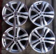 Nissan. 7.0x17, 5x114.30, ET40, ЦО 66,0 мм.