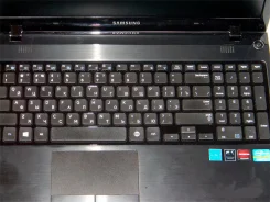 Samsung 350E5C-S0A. 15.6", 3����, ��� 8 ��, ���� 750���, WiFi: 1, Bluetooth: 1, ����������� �� 2��. ����