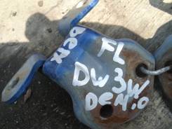 Крепление боковой двери. Ford Laser, BHA3PF, BHA5PF, BHA5SF, BHA6RF, BHA7PF, BHA7RF, BHA8PF, BHA8SF, BHALPF, BHALSF Ford Festiva, D23PF, D25PF, DW3WF...