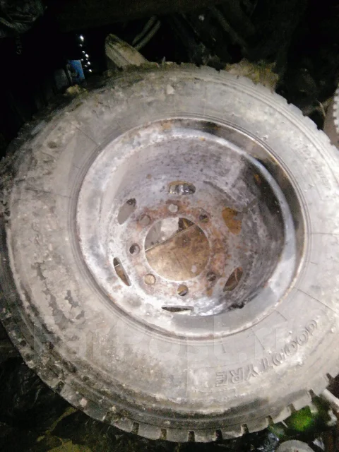 Bridgestone. 7.0x20", ET163 ����
