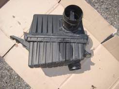 Корпус воздушного фильтра. Nissan Terrano, LR50, LUR50 Nissan Ambulance, FLGE50, ALE50, ALWE50, FLWGE50 Nissan Elgrand, ALE50, ALWE50 Nissan Terrano R...