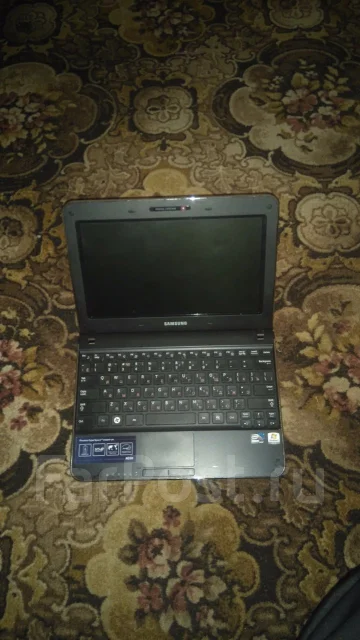 Samsung N220. 9", 1,7����, ��� 2048 ��, ���� 250���, WiFi: 1, ����������� �� 6��. ��� ����� �� ������������ ����