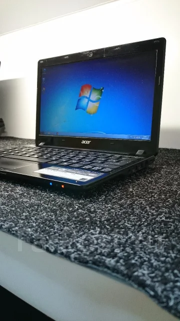 Acer Aspire One 725. 11.6", 1,3����, ��� 4 ��, ���� 250���, WiFi: 1, ����������� �� 2��. ����