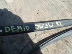Уплотнитель стекла двери задний левый. Mazda Demio, DW3W, DW5W Ford Festiva, DW3WF, DW5WF