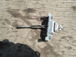 Ограничитель двери. Mazda Demio, DW3W, DW5W Ford Festiva, DW3WF, DW5WF