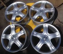 Antera. 8.5x18, 5x120.00, ET26, ЦО 70,0 мм.