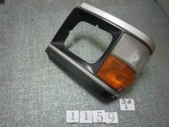 Ободок фары. Toyota Hiace, LH61, LH61B, LH61G, LH61V, LH66, LH66V