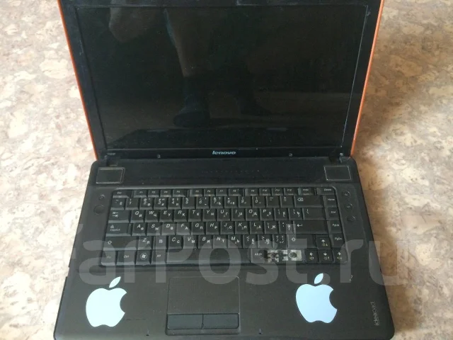 Lenovo IdeaPad Y550p. 15.6", ��� 2048 ��, ���� 500���, WiFi: 1, Bluetooth: 1 ����