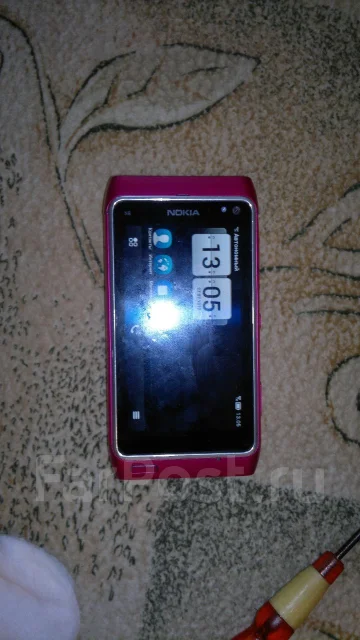 Nokia N8 ����