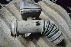 Патрубок воздухозаборника. Toyota: Corolla, Corolla Levin, Sprinter Trueno, Sprinter, Sprinter Marino, Corolla Ceres, Corolla Sprinter Двигатели: 5AFE...