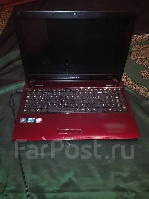 Samsung R580. 15.6", 2,4����, ��� 3072 ��, ���� 640���, WiFi: 1, Bluetooth: 1 ����