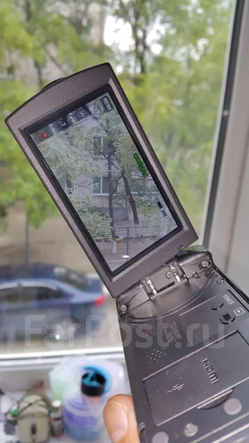 Sony HDR-CX130E ����