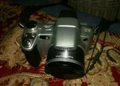 Sony Cyber-shot DSC-H50 ����