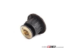 Сайлентблок подушки двигателя. Audi 80