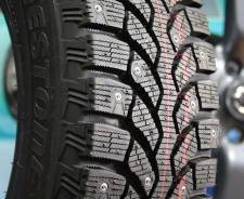 Bridgestone Blizzak Spike-01. Зимние, шипованные, 2016 год, без износа, 4 шт