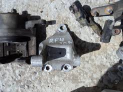 Кронштейн опоры двигателя. Honda Stepwgn, RF3 Двигатель K20A