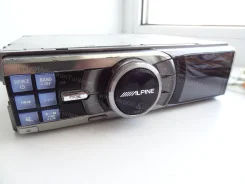 Alpine iDA-X001 ����
