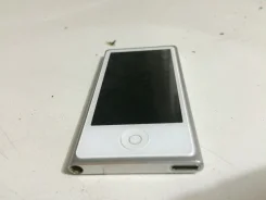 Apple iPod nano 7. ����