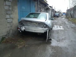 Ford Laser ����