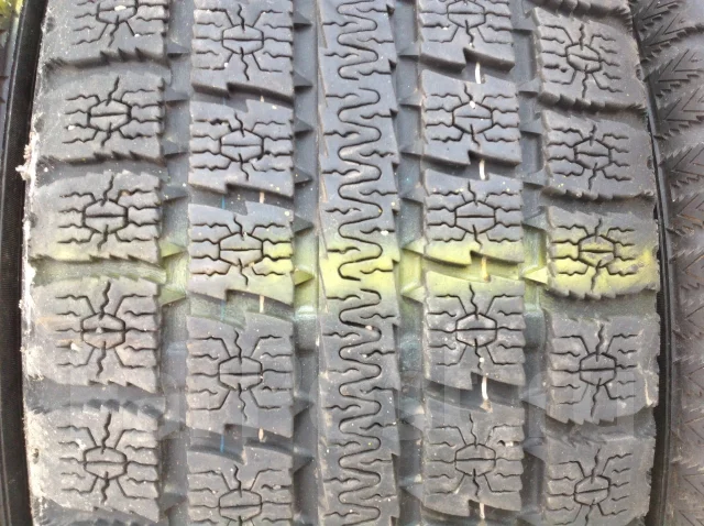 Toyo Observe Garit G4. �����������, 2006 ���, �/�, ����� 20 % ����