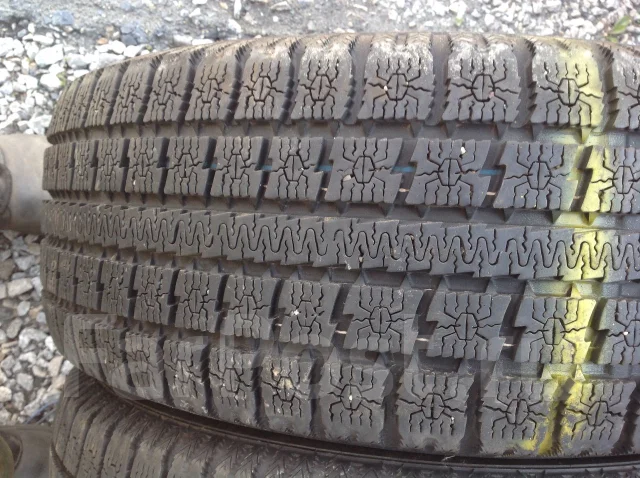 Toyo Observe Garit G4. �����������, 2006 ���, �/�, ����� 20 % ����