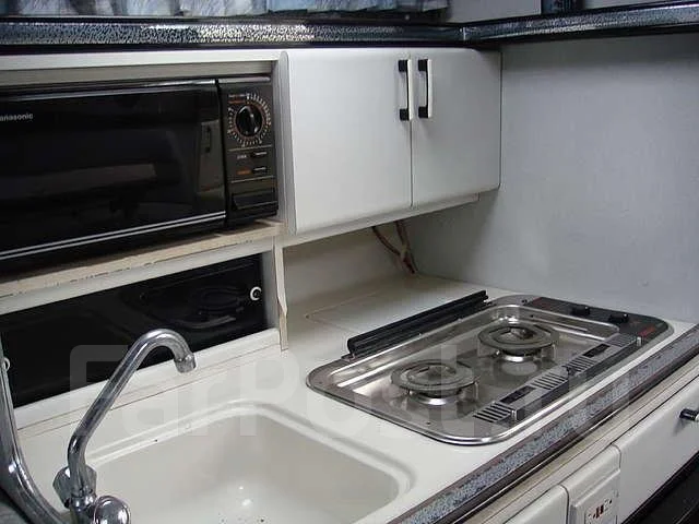 Doral. 1994 ���, ����� 8,23��., ��������� ������������, 150��.�., ������ ����