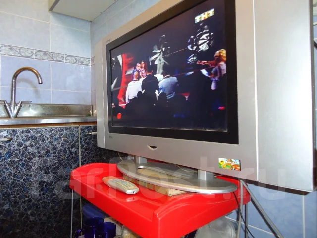 TCL. LCD (��) ����
