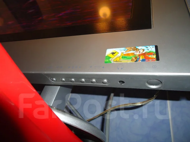 TCL. LCD (��) ����