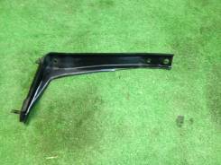 Крепление бампера. Subaru Legacy, BD4, BG7, BD5, BG9, BG3, BG4, BG5, BD2, BD3, BGA, BGB, BD9, BGC, BG2 Subaru Legacy Grand Wagon Двигатели: EJ20D, EJ2...