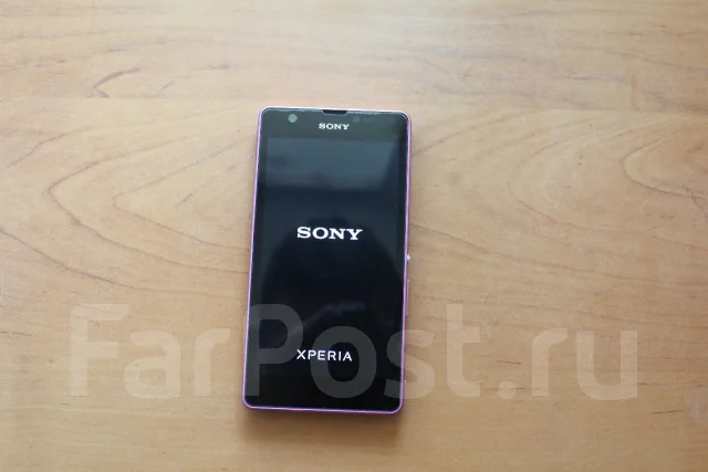 Sony Xperia ZR ����