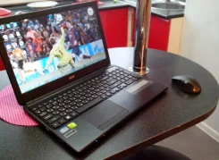 Acer Aspire E1-570G. 15.6", ��� 2048 ��, WiFi, Bluetooth. ��� �����