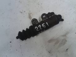 Цилиндр сцепления рабочий. Toyota Corolla, ZZE130, ZZE121, ZZE132, ZZE122 Toyota Corolla Verso, ZNR10, ZNR11 Toyota Avensis, ZZT251, ZZT221, ZZT220, Z...