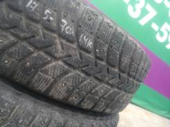 Bridgestone Ice Cruiser 5000. Зимние, шипованные, износ: 20%, 2 шт