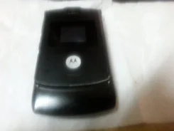 Motorola RAZR V3. �/�. ��� ����� �� ������������ ����