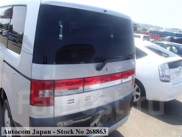 Mitsubishi Delica D:5 ����