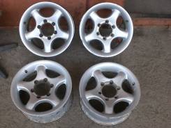 Bridgestone. 7.0x16, 6x139.70, ET25, ЦО 110,0 мм.