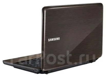 Samsung R540-JS01. 15.5", 2 000����, ��� 4 ��, ���� 320���, WiFi: 1, Bluetooth: 1, ����������� �� 2��. ����