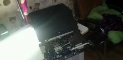 Acer Aspire E1