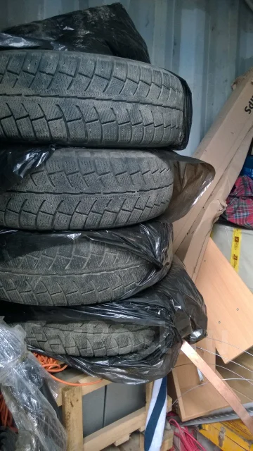 Bridgestone B330. ������, �/�, ����� 40 % ����