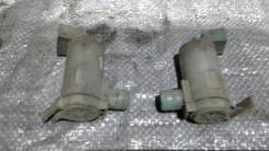 Мотор бачка омывателя. Nissan Primera Camino, WHNP11, WHP11, P11, HP11, HNP11, WQP11, WP11, QP11 Nissan Primera, QP11, HNP11, WQP11, FHP11, HP11, WHP1...