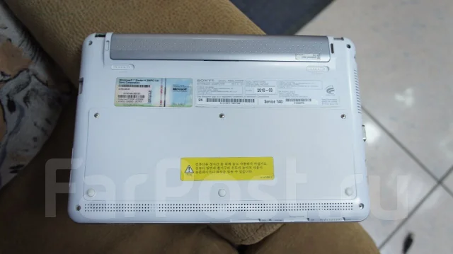 Sony VAIO. 10.1", 2,5����, ��� 256 �� � ������, ���� 1���, WiFi: 1, Bluetooth: 1, ����������� �� 5��. ����